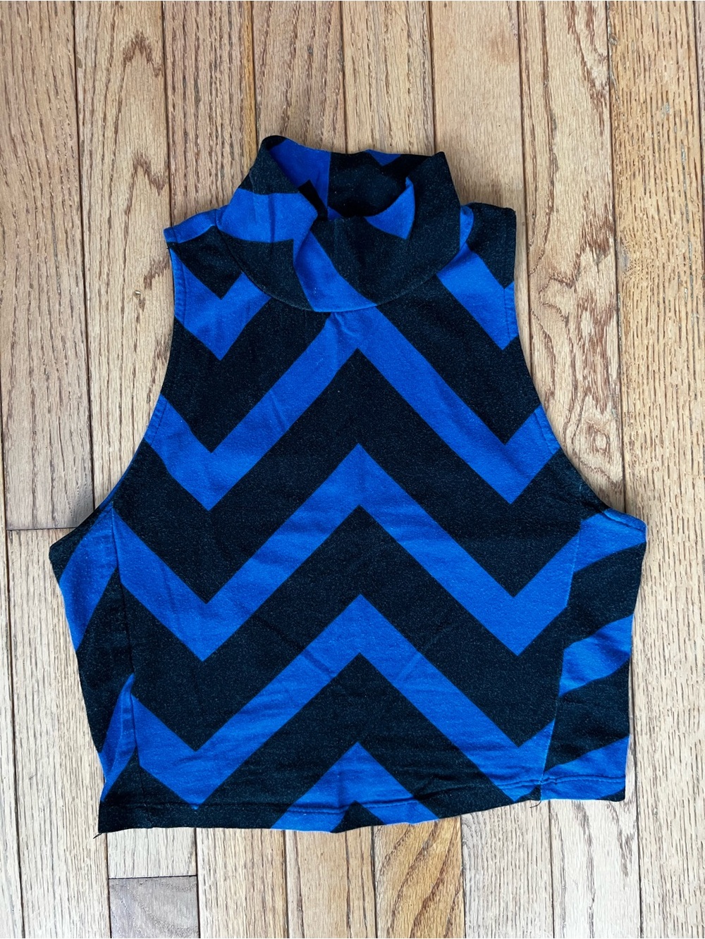 Kirra Cobalt Blue Black Chevron Mock Neck Crop Top Small